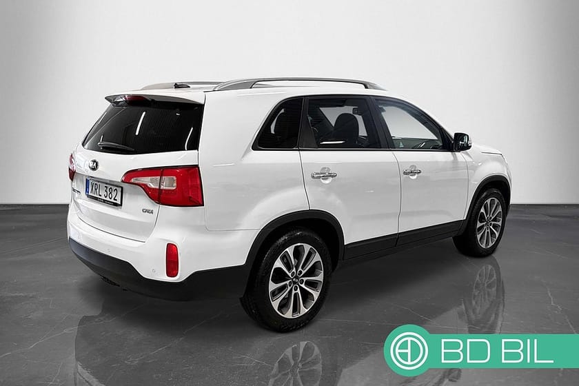 Bild 4 av Kia Sorento 2.2 CRDi 4WD PANORAMA BACKKAMERA VENTILERADE SÄTEN DRAG