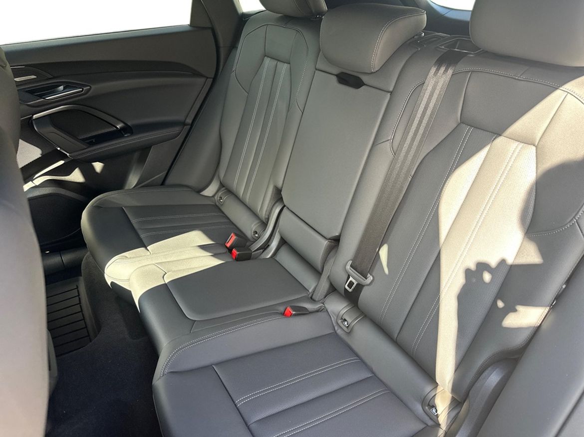 Audi Audi Q5 e-hybrid quattro — bild 12