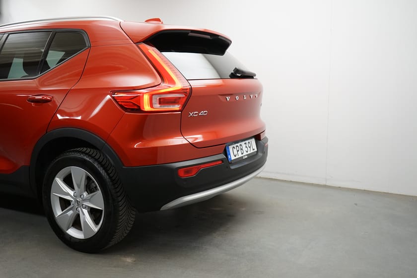 Bild 3 av Volvo XC40 B4 FWD Bensin Core SE II, Navigation, Baklucka elmanövrerad