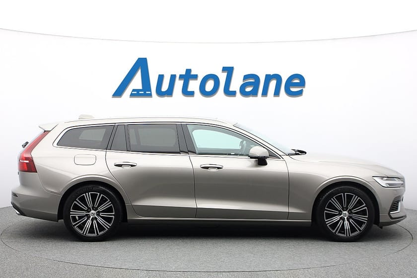 Bild 3 av Volvo V60 Recharge T6 AWD Inscription Exp, B-Kamera, Pano, 350hk
