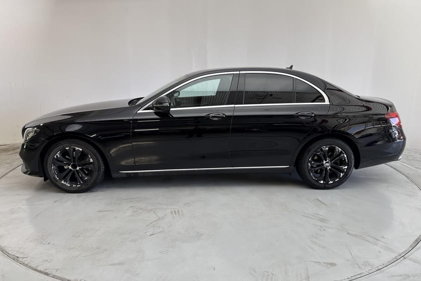 Bild 2 av Mercedes-Benz E 220 d Sedan (194hk) Avantgarde GPS Backkamera