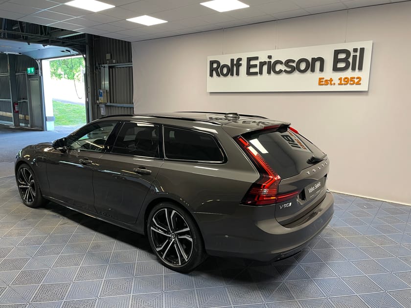 Bild 3 av Volvo V90 Recharge T8 R-Design Pro Edition
