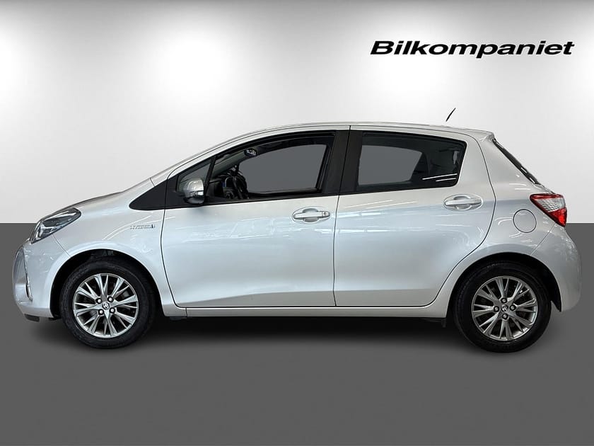 Bild 4 av Toyota Yaris Hybrid e-CVT Active SoV-Hjul