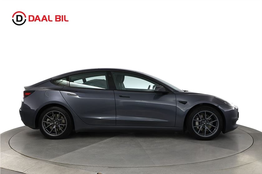 Bild 5 av Tesla Model 3 Long Range AWD 498HK PANORAMA PREMIUM P-VÄRM B-KAMERA