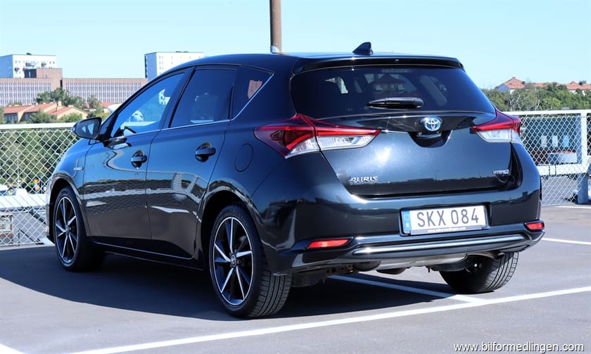 Bild 3 av Toyota Auris Hybrid Intense Edition 136hk S/V-hjul Kamera