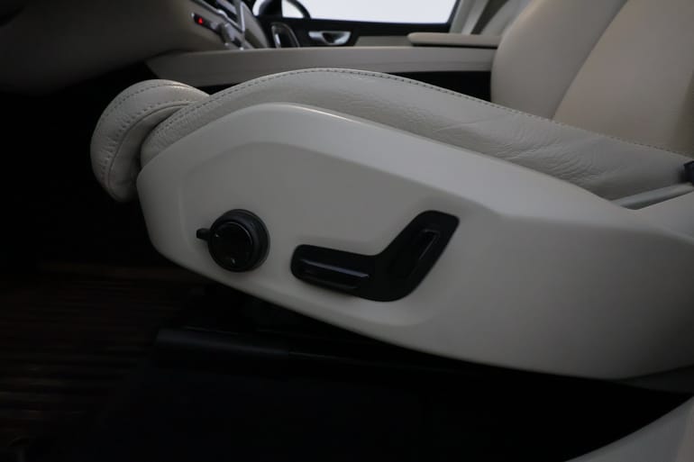 Bild 13 av bilen