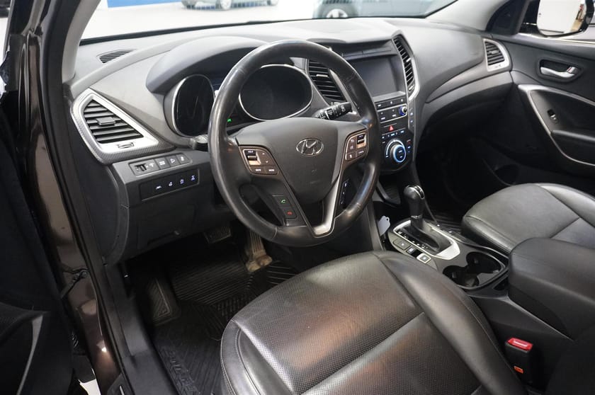 Bild 2 av Hyundai Santa Fe 2.2 CRDi 4WD Premium Drag Läder Navigation