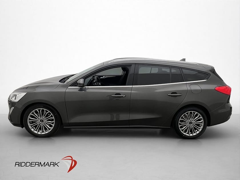 Bild 4 av Ford Focus Kombi 1.0 EcoBoost 125hk Titanium B-Kamera Dragkrok