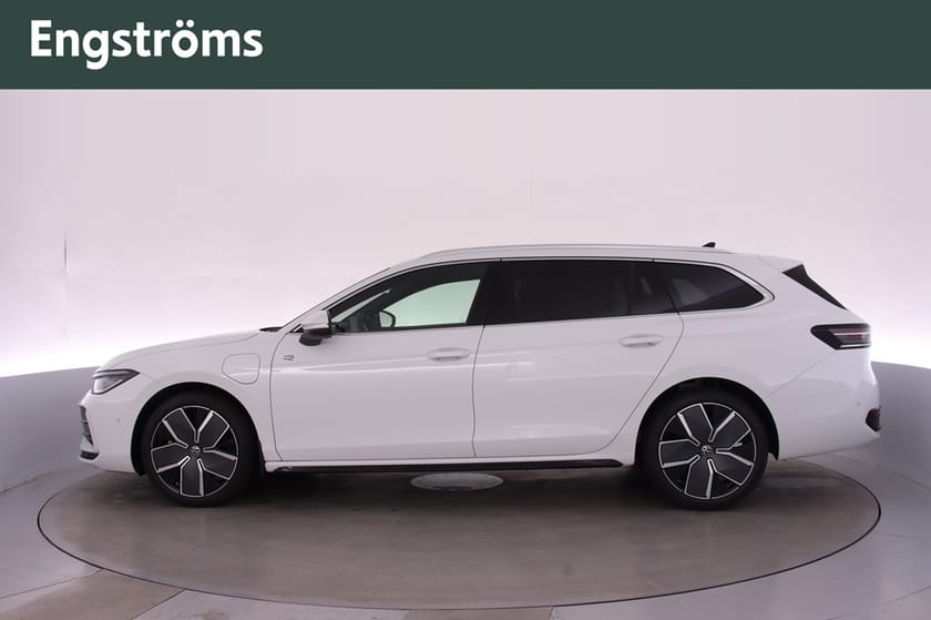 Bild 5 av Volkswagen Passat Variant eHybrid R-Line 272hk SWE Edition
