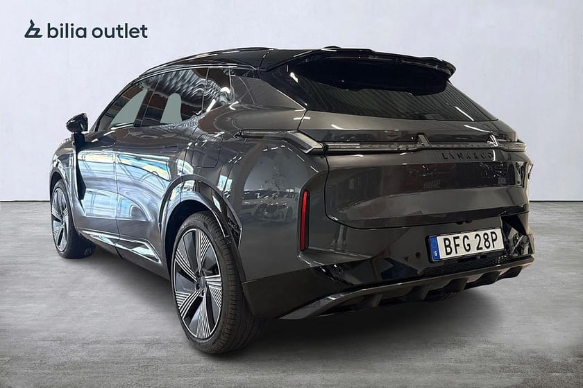 Bild 2 av Lynk & Co 08 PHEV DHT /Panorama/ H&K Ljudsystem/