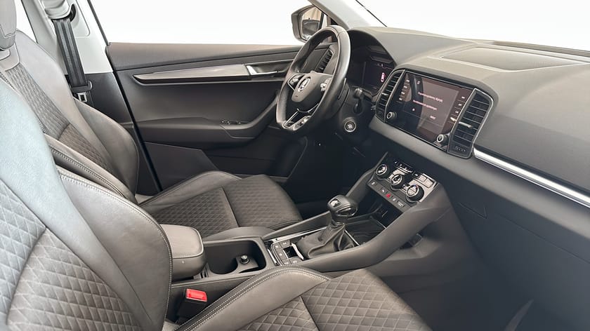 Bild 3 av Škoda Karoq 2.0 TDI 150hk 4x4 Style Kamera Värmare Adaptiv