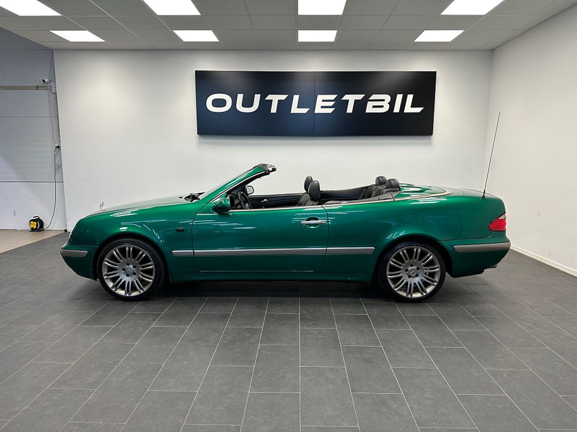 Mercedes-Benz CLK 200 Cabriolet 1999, bild 4/10
