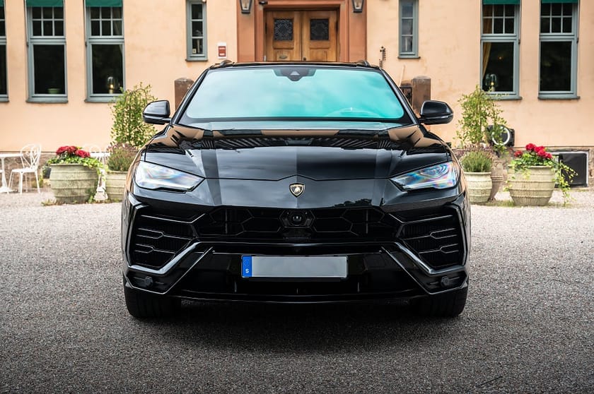 Bild 4 av Lamborghini Urus 4.0 V8 AWD 650hk Pano Drag HUD PPF Akrapovic Sensonum