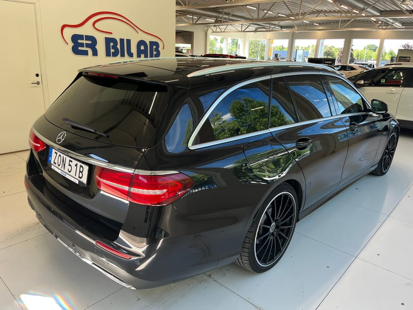 Bild 3 av Mercedes-Benz E 220 T d Aut AMG-Line