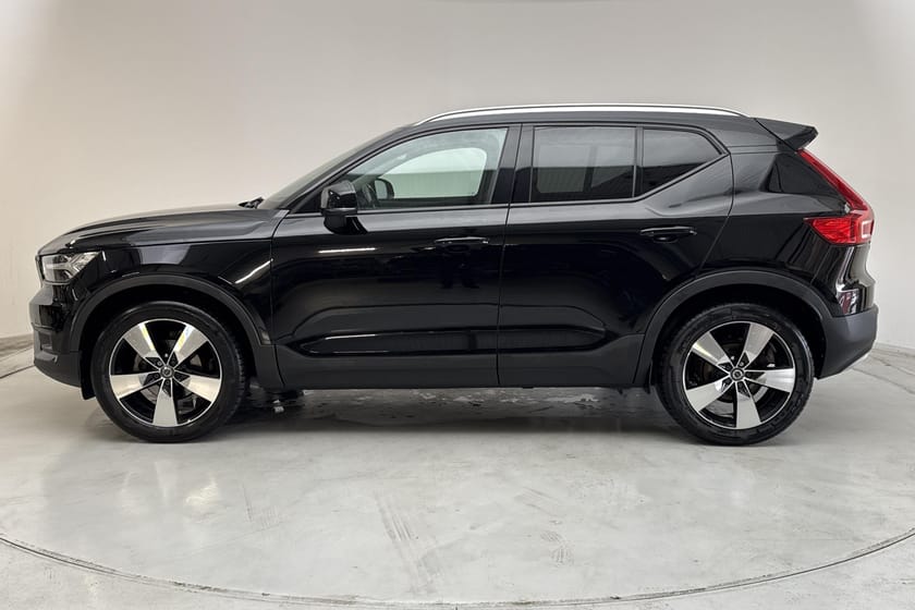 Bild 2 av Volvo XC40 D3 2WD (150hk) Advanced Panorama Drag B-Kam