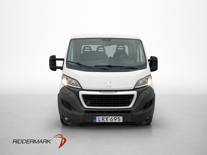 Bild 5 av Peugeot Boxer Chassi Cab 2.0HDi Ny-Kamrem D-ärm 3-Sits Dragkrok Moms
