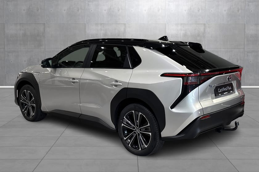 Bilde 3 av Toyota bZ4X AWD Active Tech Bitone, glasstak, h-feste, kamera