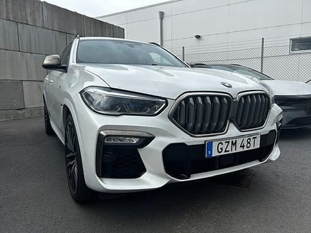 BMW X6 M50i 530hk | Panorama | Massage | Dragkrok |Värmare
