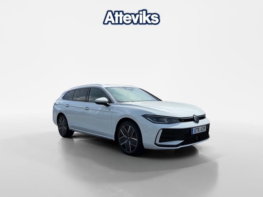 Bild 1 av Volkswagen Passat Variant eHybrid R-Line 272hk *Pano/Drag/Keyless/P.Värm*