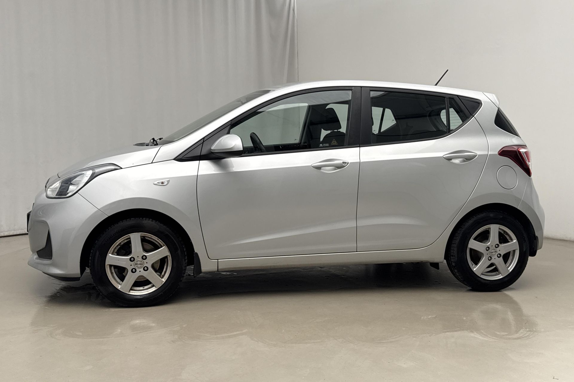 Hyundai i10 1.0 blue 2018, bild 2/10