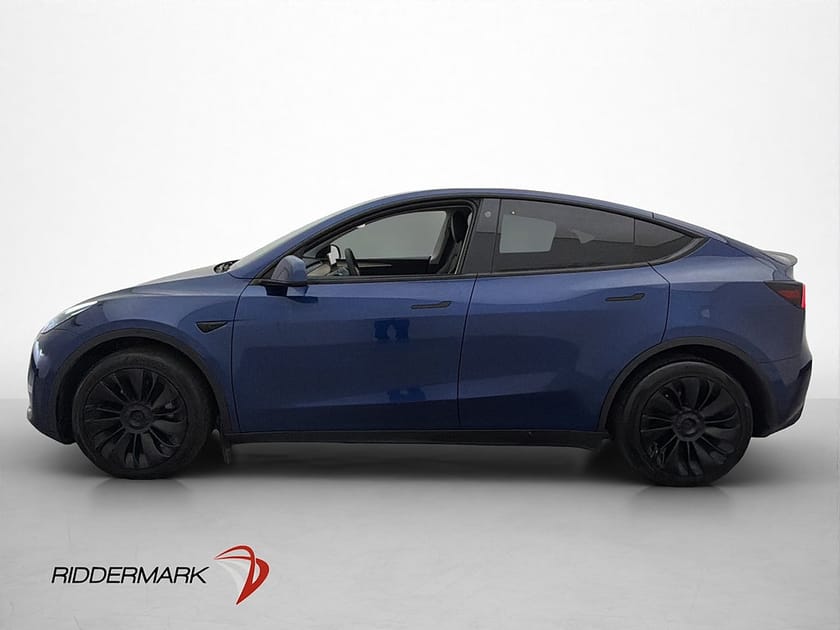 Bild 5 av Tesla Model Y Long Range AWD Svensksåld MOMS Panorama