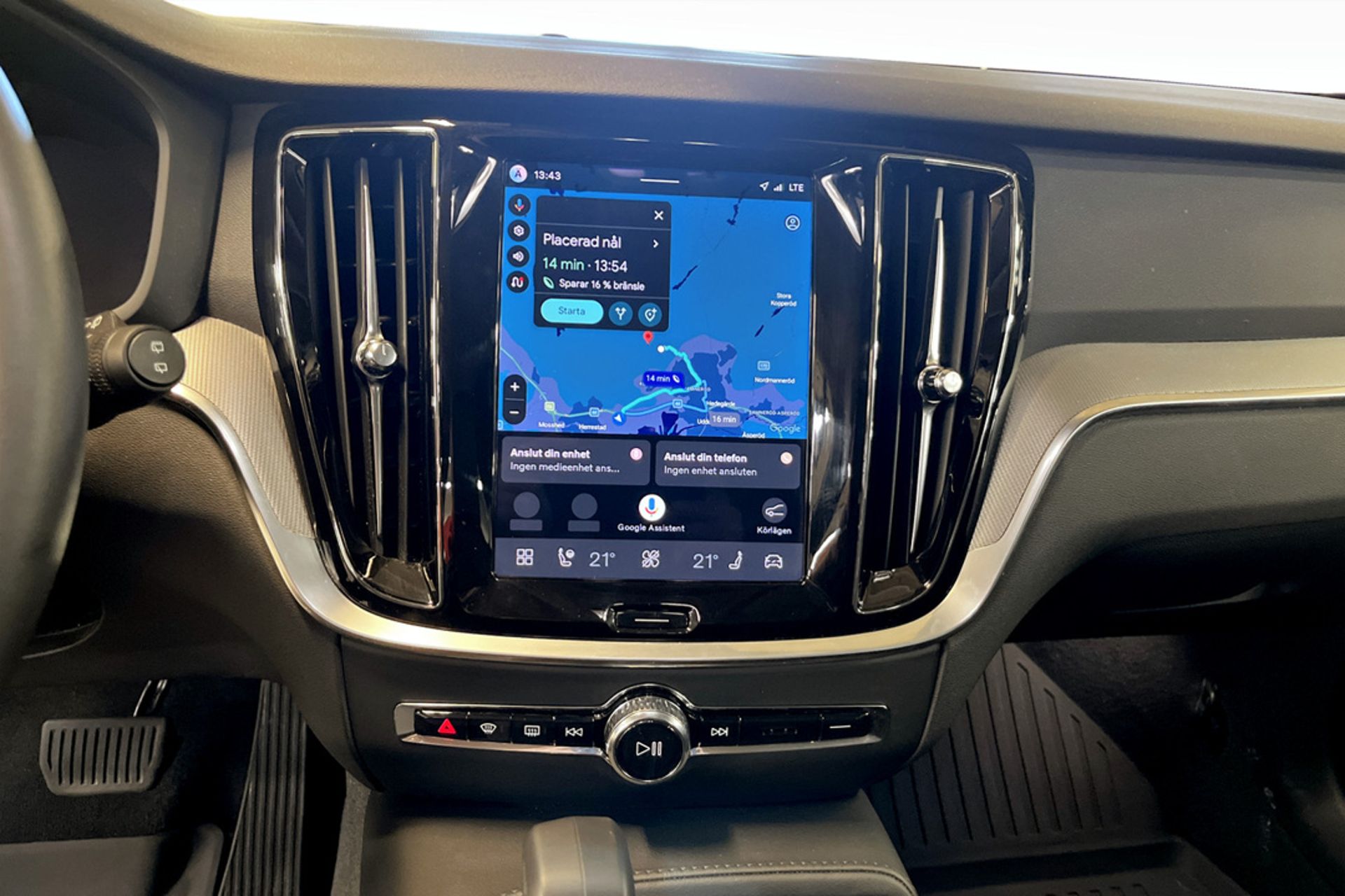 Volvo V60 T6 Plug-In Hybrid AWD 2026, bild 6/9