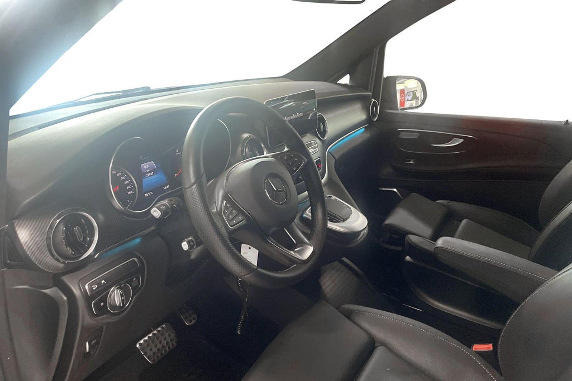 Mercedes-Benz V 2023, kuva 6/10