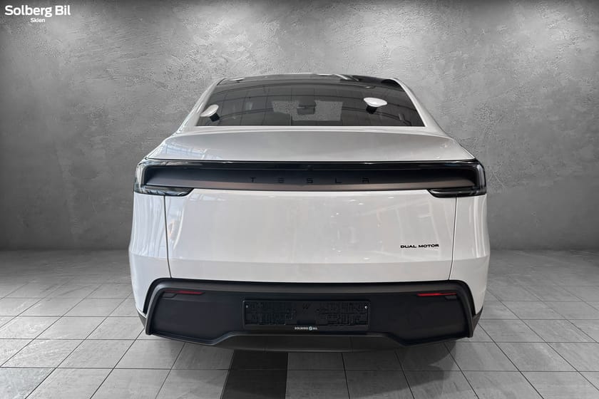 Bilde 5 av Tesla Model Y Long Range AWD LR Premium KROK/PANORAMA/360/NESTEN NY