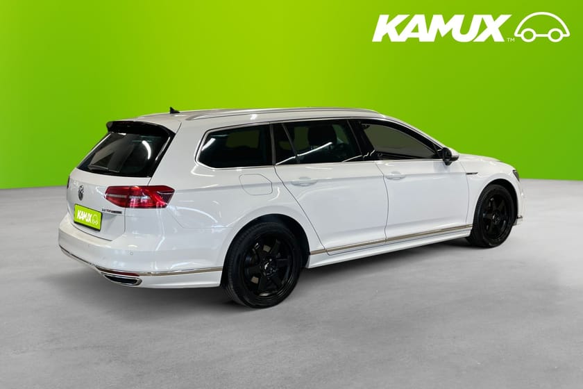 Bild 4 av Volkswagen Passat Sportscombi 2.0 TDI 4Motion 190hk R-Line Värmare Drag