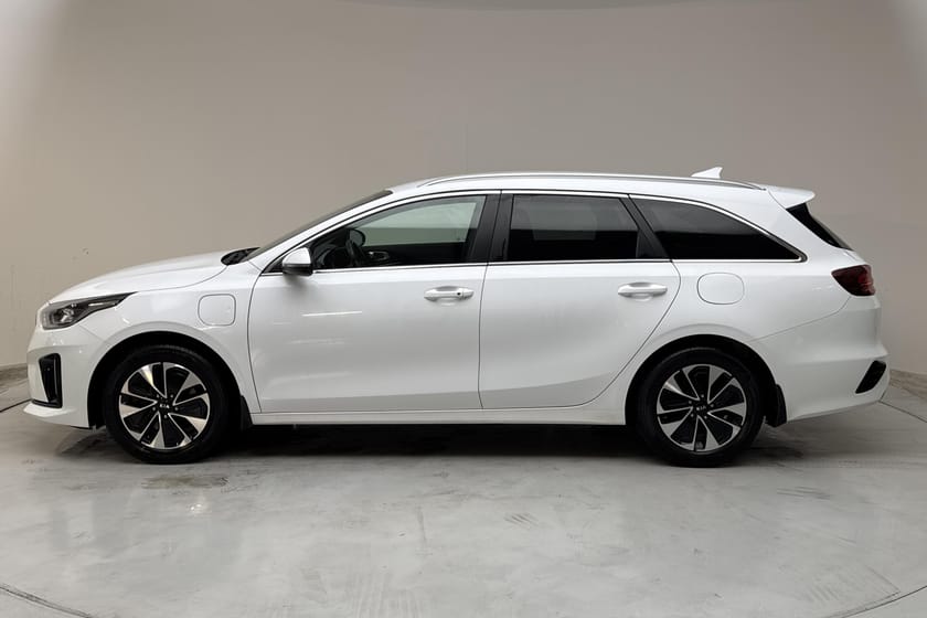 Bild 2 av Kia Ceed Sportswagon Plug-in Hybrid 1.6 SW 141hk Advance GPS B-Kam