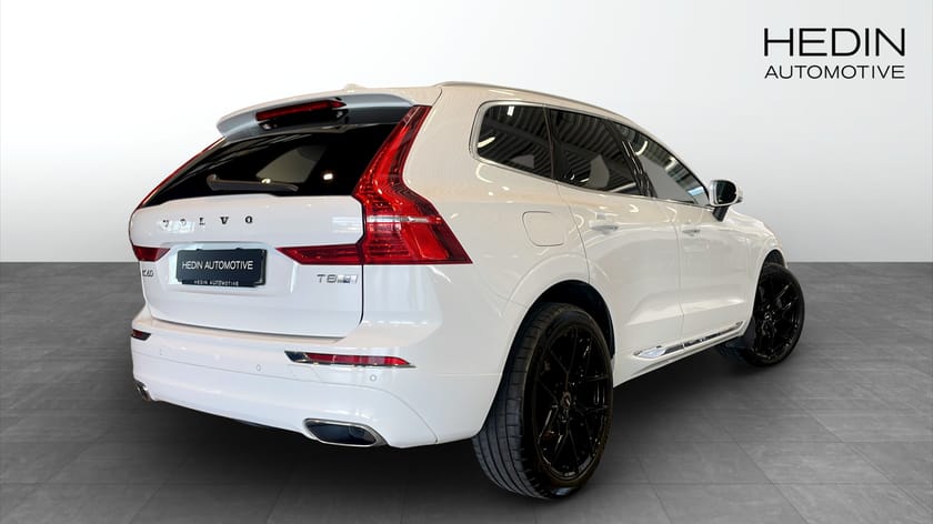 Bild 2 av Volvo XC60 T8  Farthållare Dragkrok Rattvärme Panorama