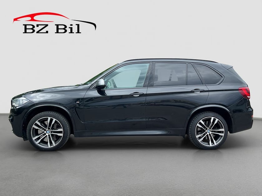 Bild 2 av BMW X5 M50d M Sport Pano Drag Värmare