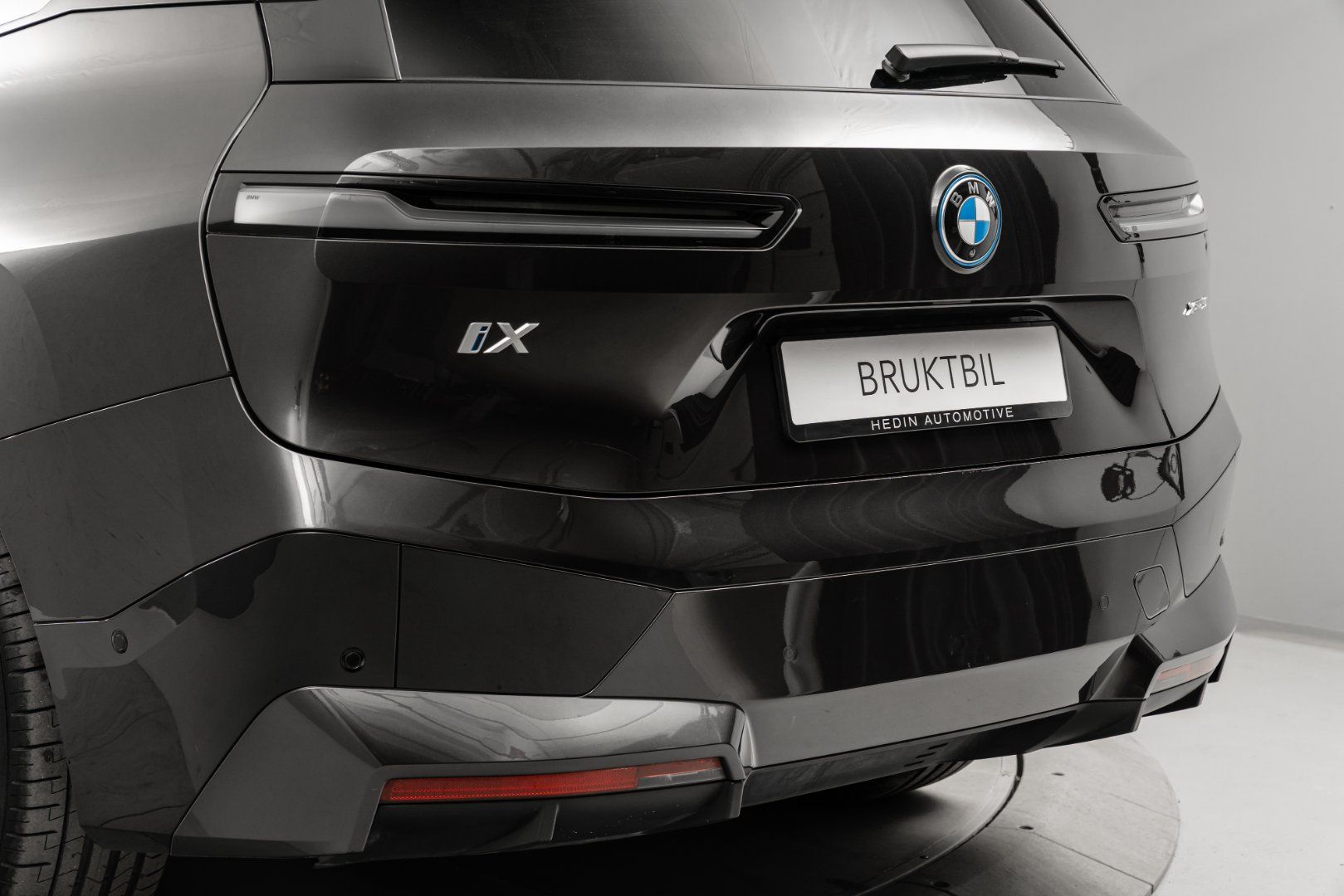 BMW iX xDrive50, 524hp, 2023