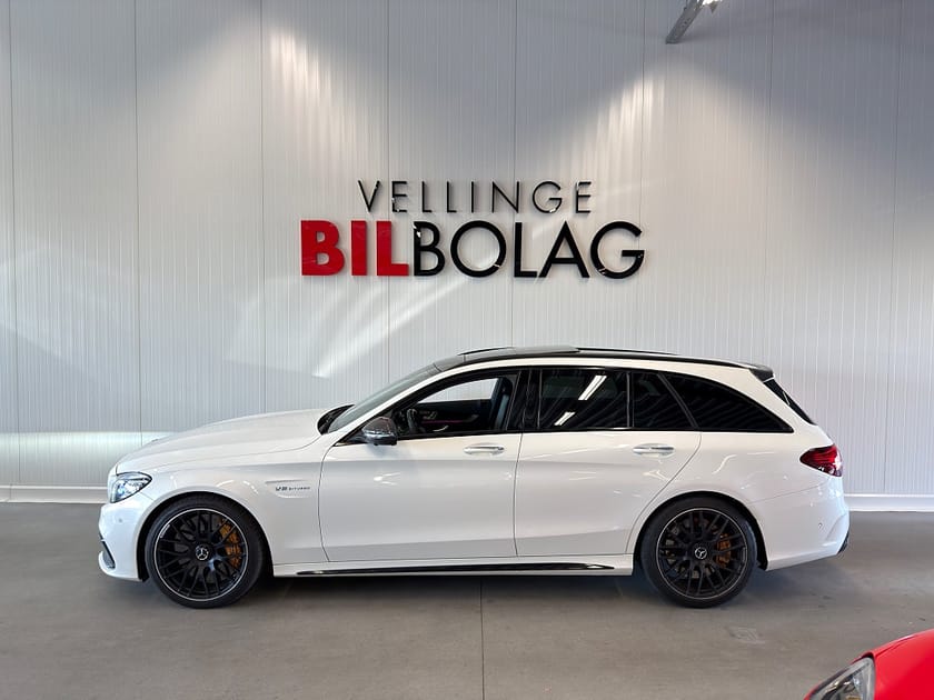 Bild 1 av Mercedes-Benz AMG C 63 S T Keramiska Burmester 360 Drag Skalstolar Pano