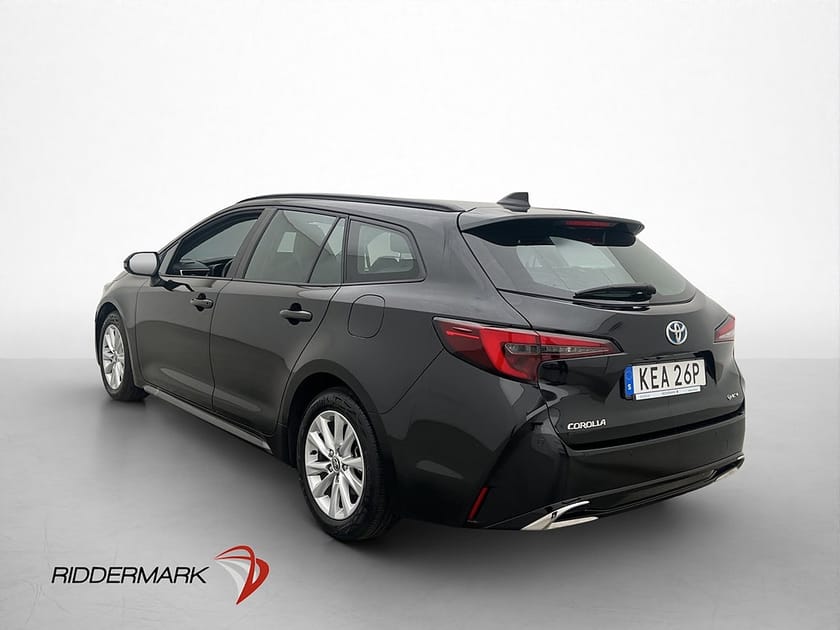 Bild 5 av Toyota Corolla Touring Sports Hybrid Active Plus Kamera Cockpit