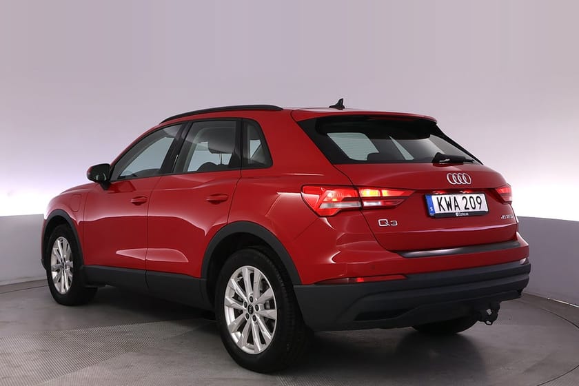Bild 4 av Audi Q3 45 TFSI e Proline Drag Navi Cockpit PDC