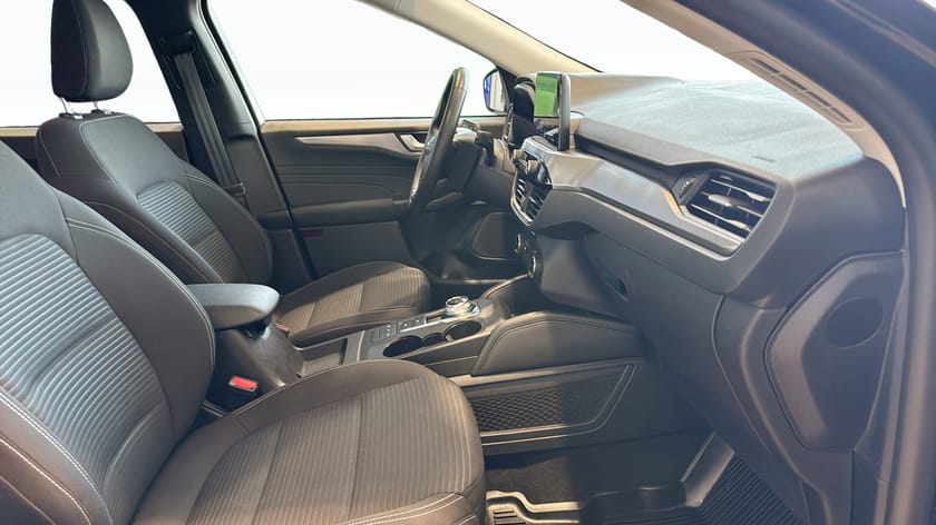 Bild 3 av Ford Kuga Plug-In Hybrid Titanium 2.5 225HK Vinterpaket