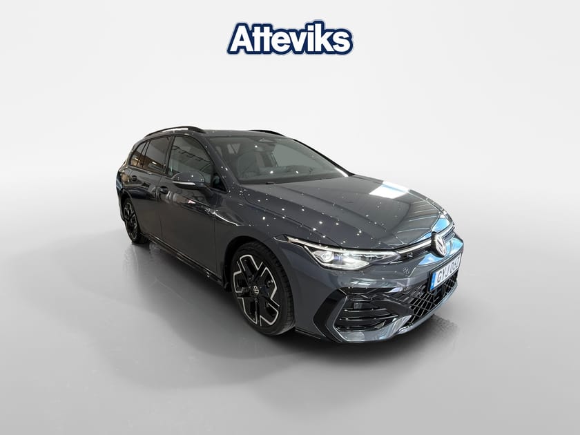 Bild 1 av Volkswagen Golf Sportscombi R-Line 1.5 eTSI 150hk *Komfortpaket/Drag/Kamera*