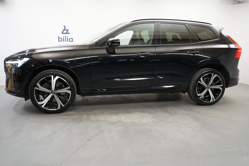 Bild 2 av Volvo XC60 Recharge T6 II R-Design, Taklucka, Förarstol elmanövrerad, Dragkrok