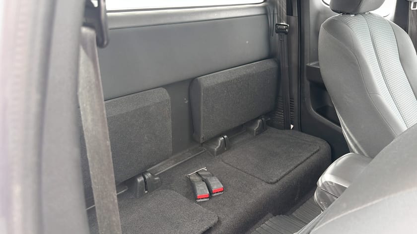 Bild 5 av Isuzu D-Max Space Cab 2,5L 163HK 4WD / Fassi Kran
