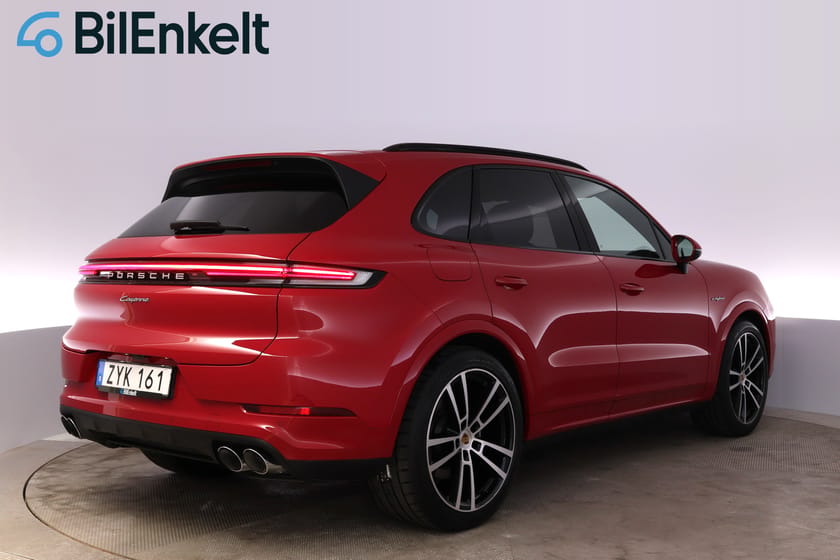 Bild 3 av Porsche Cayenne E-Hybrid Pano HUD Bose Luftfjädring Moms