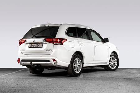 Mitsubishi Outlander PHEV Instyle+ | Hengerfeste | Skinn | DAB | Navi | Norsk
