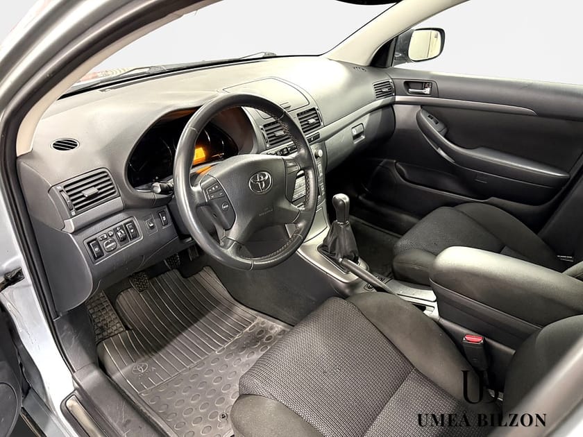 Bild 5 av Toyota Avensis Kombi 2.0 D-4 VVT-i Euro 4