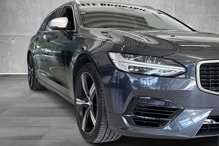Bilde 1 av Volvo V90 T8 AWD Twin E. R-Design 390hk. HUD, VOC, 360, Soltak.