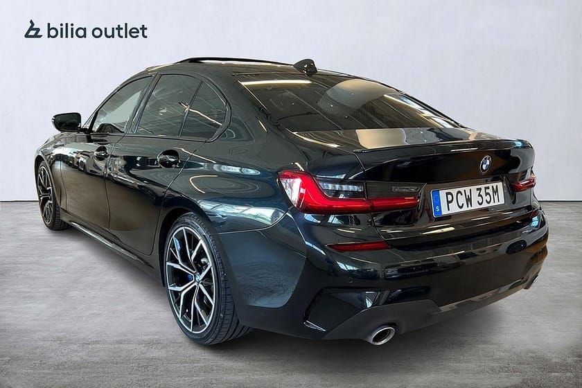 Bild 4 av BMW 330i Sedan Innovation M-Sport Laser - Taklucka - H/K - Skinn - HuD