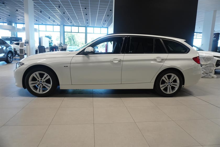 Bild 3 av BMW 318d Touring Manuell, 143hk, 2015 Dragkrok
