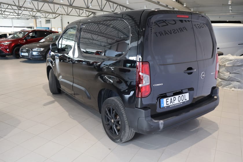 Bild 3 av Opel Combo Cargo IP 1.5 BlueHDi 130 EAT, 131hk 1.5 EAT 130hk Automat