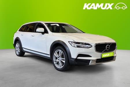 Volvo V90 Cross Country D4 AWD Momentum 190hk Drag Värmare