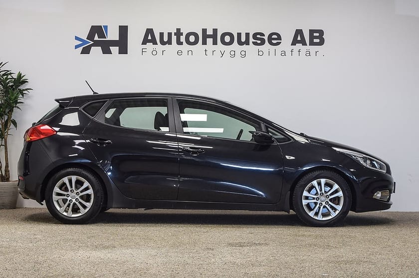 Bild 3 av Kia cee'd 1.4 99HK Parkeringssensorer Bluetooth Garanti