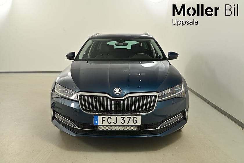 Bild 4 av Škoda Superb Kombi Skoda Combi L&K 2,0 TDI 200 HK DSG Drag, Backkamera